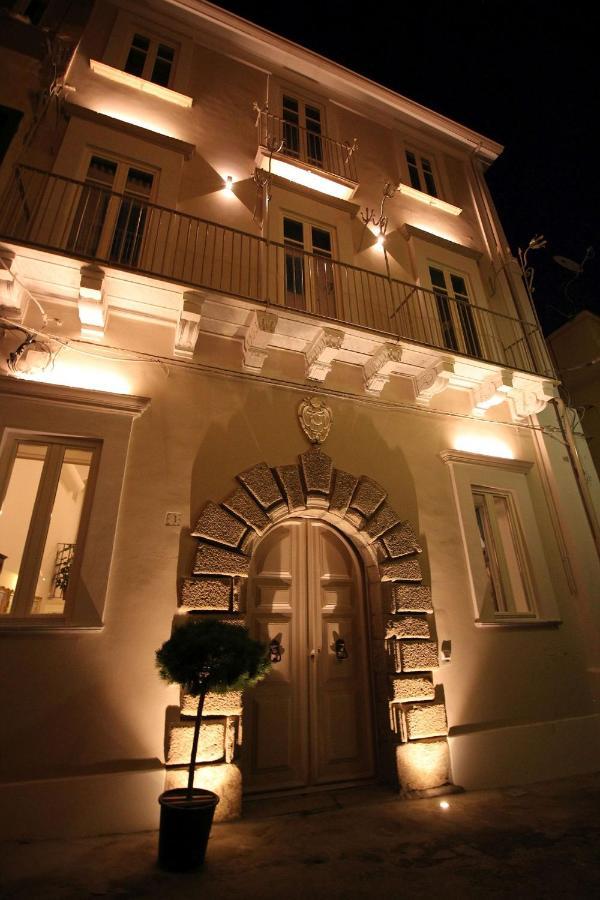 Palazzo Mottola Tropea Hotell Eksteriør bilde